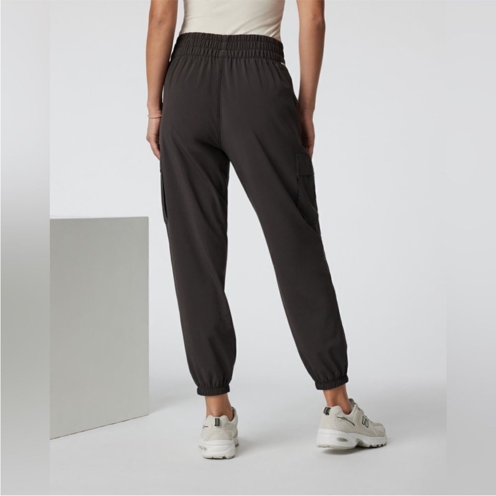 NWT Vuori Villa Cargo Jogger - Picture 4 of 7